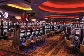 Visual game live casino dengan berbagai pilihan taruhan dan interaksi realtime